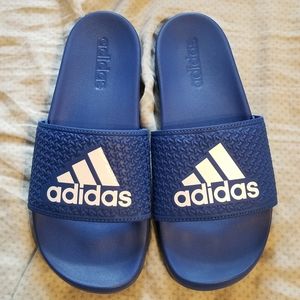 Big Boys Size 6 Adidas Slides